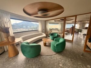 Apto Barra Torre Niemayer 360 ótima localização